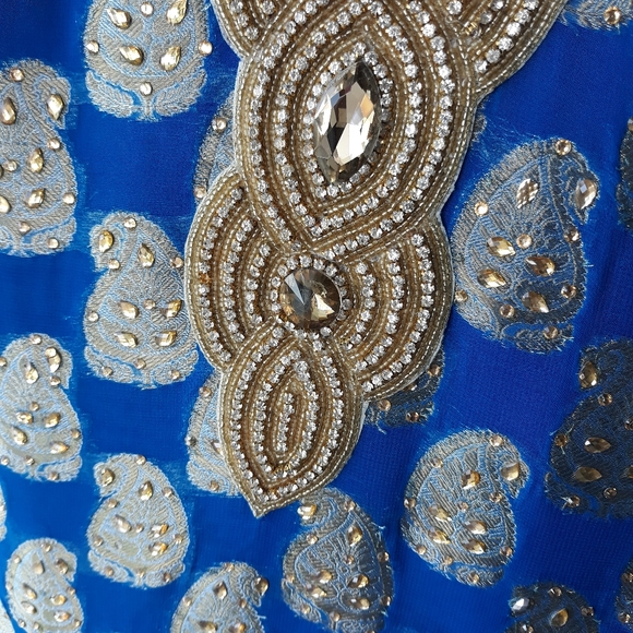 Paki mehndi themed shalwar kameez - Picture 3 of 7